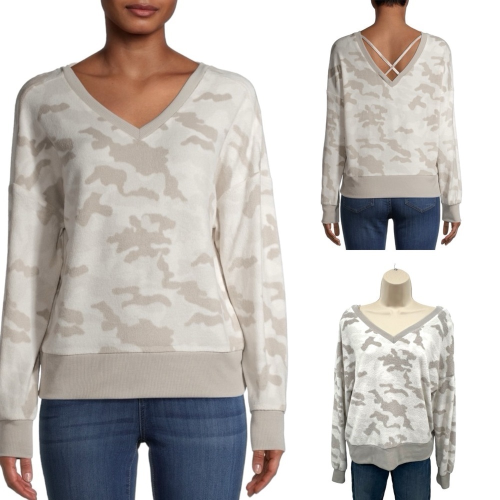 Derek Heart Neutral Camo Fuzzy Comfy Sweatshirt Size M